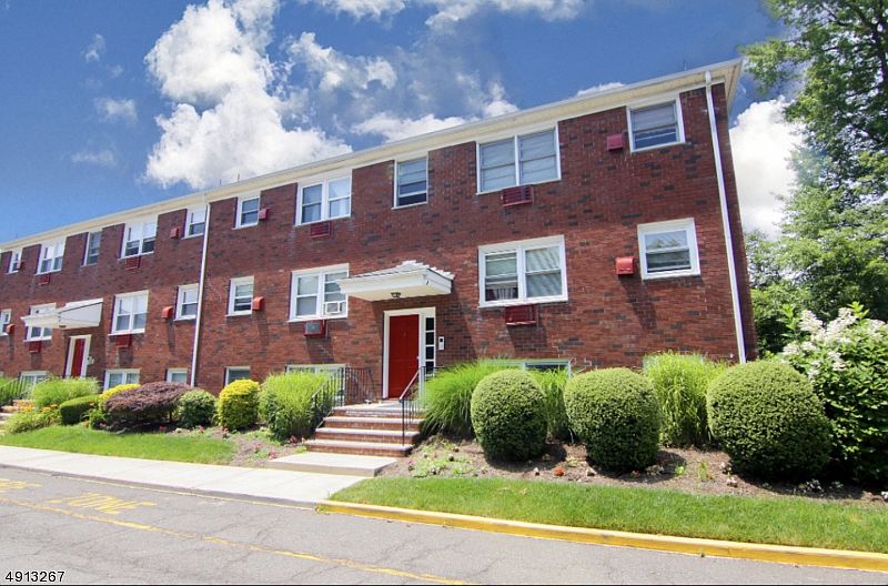 1st image of 482 Joralemon St #Ug1