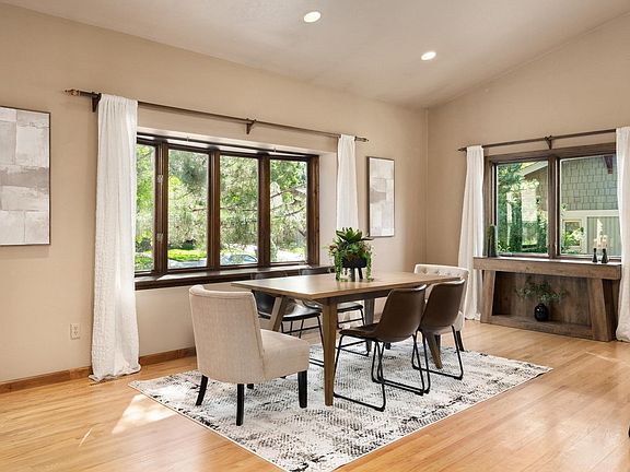 4th image of 3231 Nelson Ln