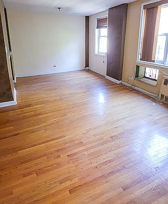 2nd image of 2501 Morris Ave APT 4D