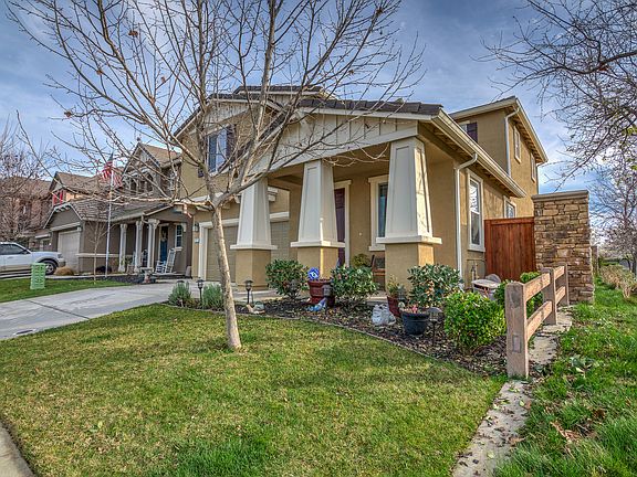 2nd image of 2557 Kinsella Way