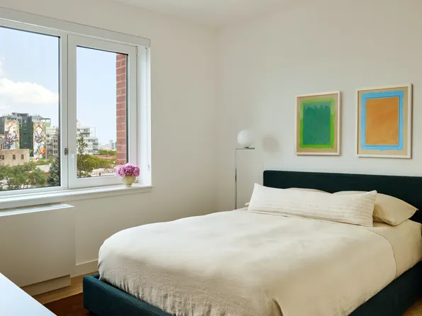 2-33 50th Avenue image 2 of 19