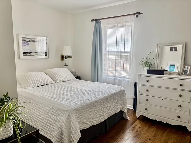 2620 Poplar St — Photo 13