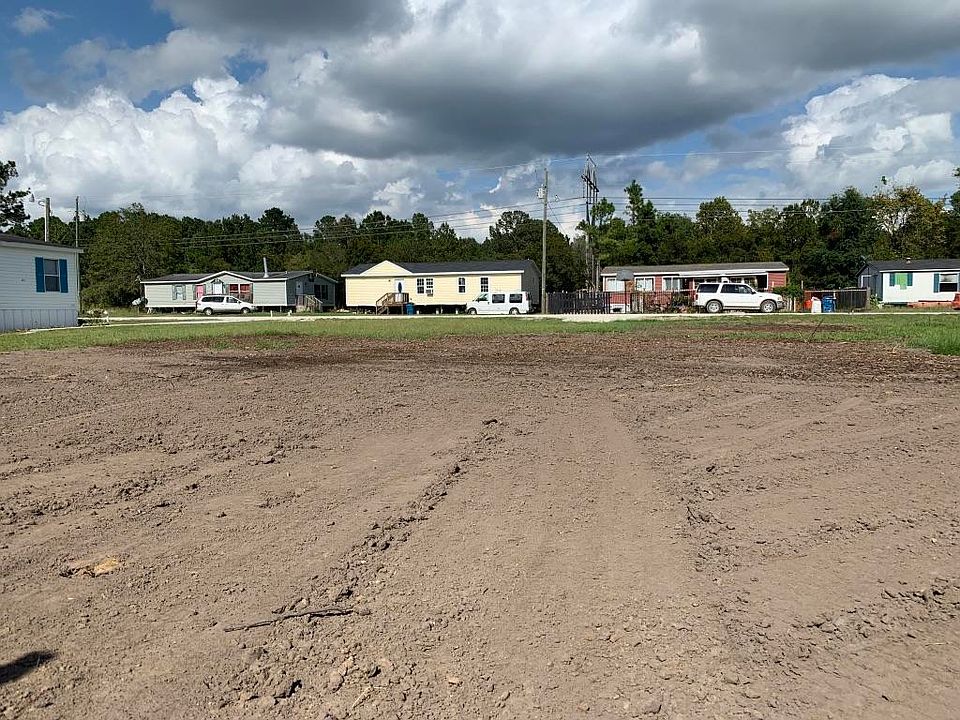 2nd image of 847 Lyn Dr