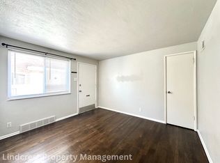 2815 Lemay Ferry Rd #B, Saint Louis, MO 63125