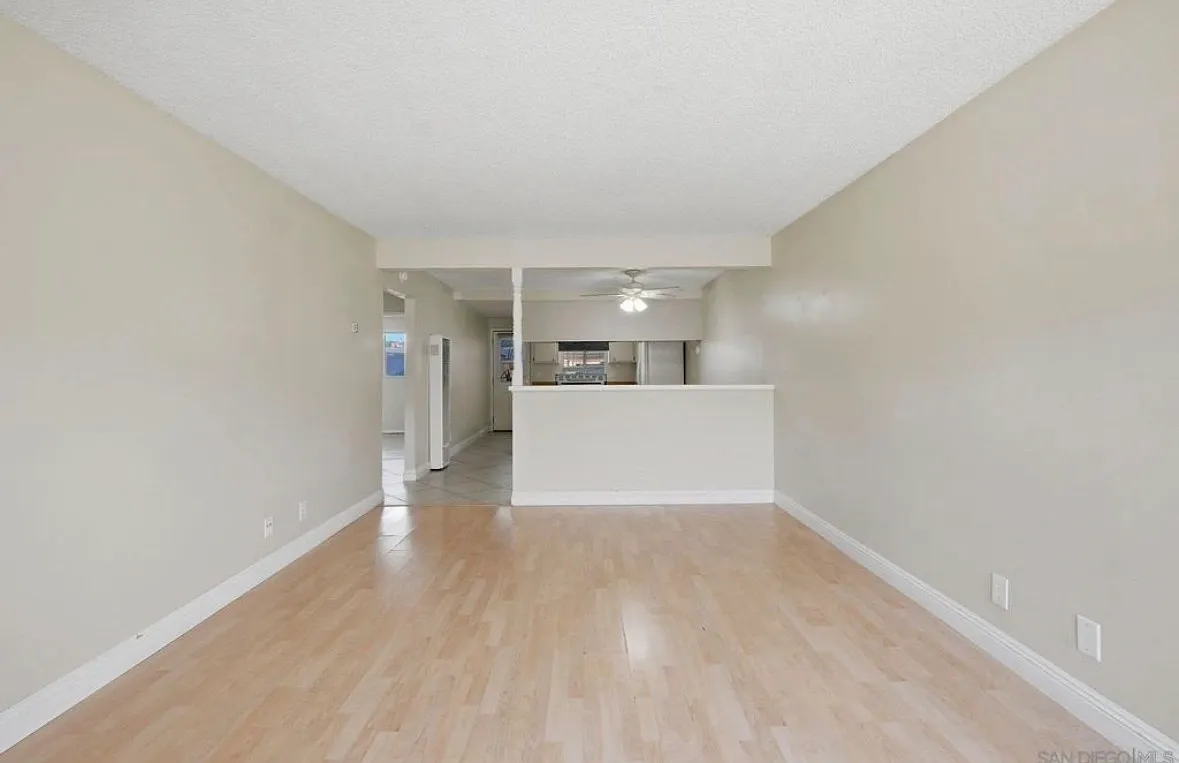 2 bed, 1.5 bath, 910 sqft, $2,595 — Photo 1