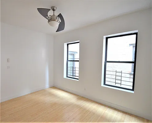 Rented by CITY SKYLINE REALTY INC | media 2