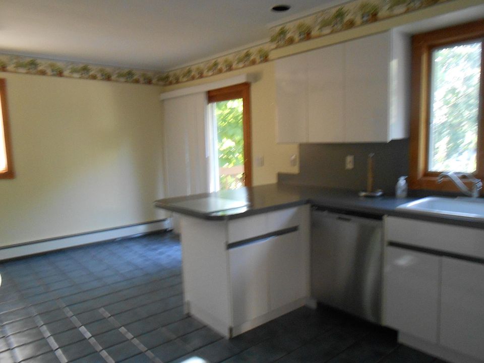 2nd image of 1341 August Rd