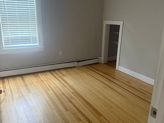 5th image of 204 Brock St #2