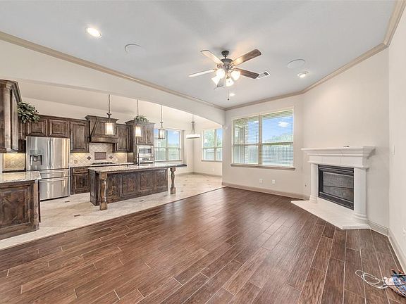 3rd image of 1323 Graham Trace Ln