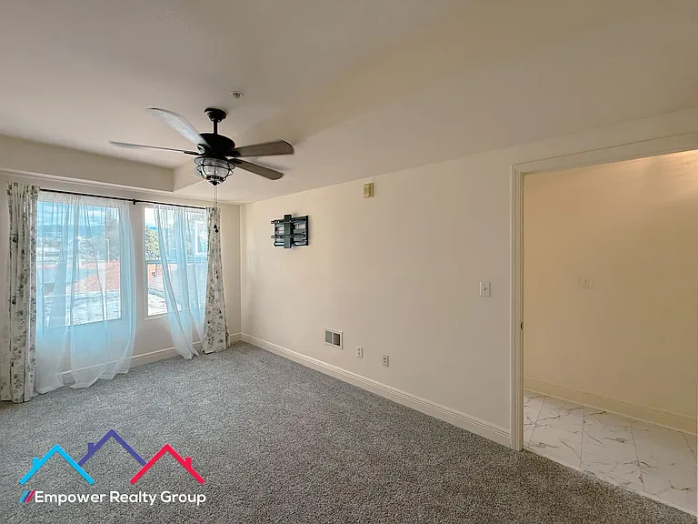 1515 14th Ave #302 — Photo 8