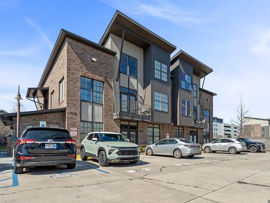 333 E Boyd Dr #26, Baton Rouge, LA 70808