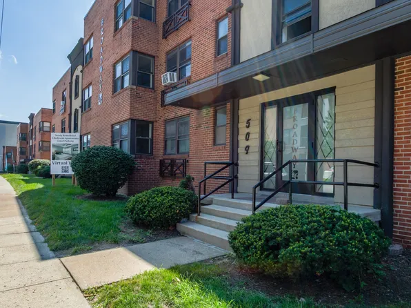 Broadway 46 Apartments