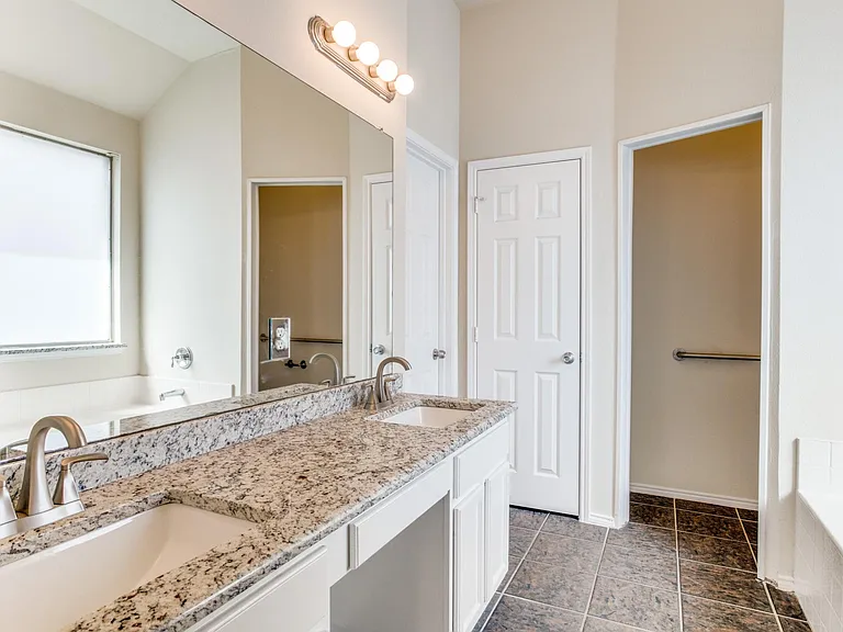 616 Crystal Falls Dr — Photo 7