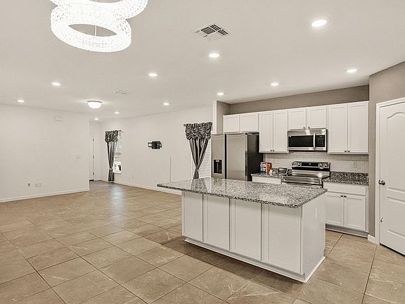 4th image of 3219 Penny Cove Ln