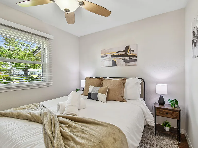 8611 Driftwood Dr — Photo 10