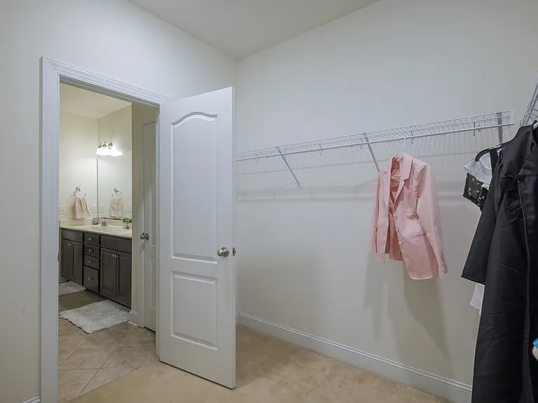 411 Alamosa Pl — Photo 68