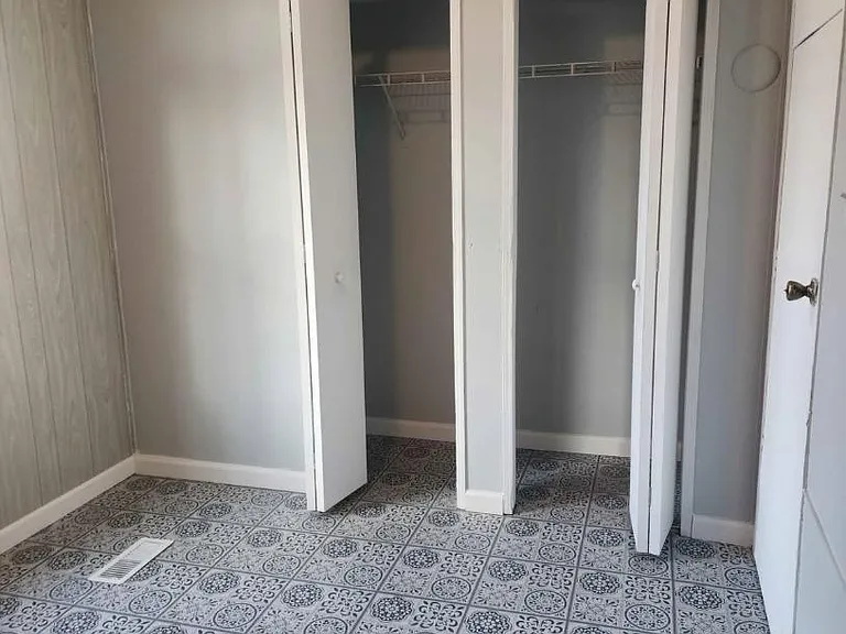 Unit Photo