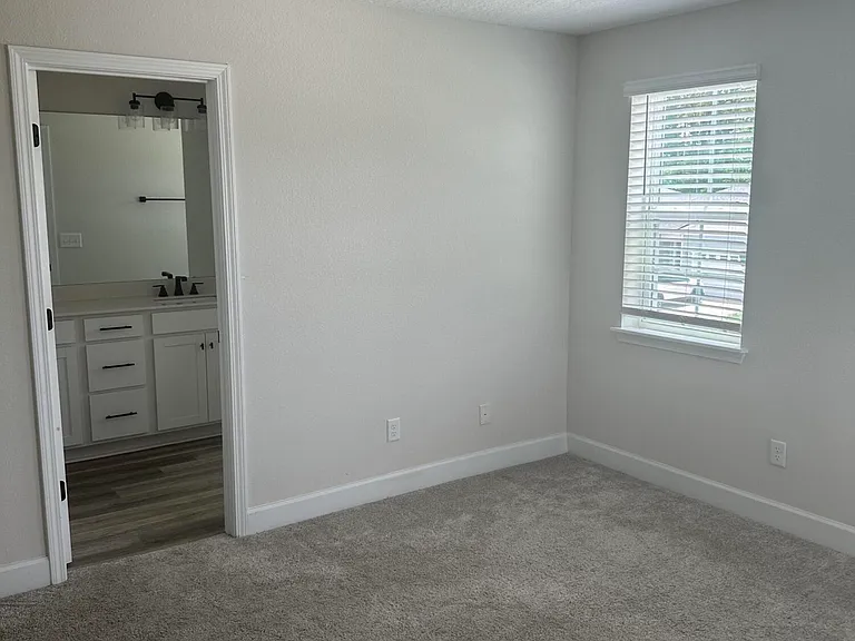 11561 Admirals Cove Dr — Photo 19