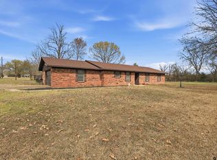 1045 County Road 3210, Mount Pleasant, TX 75455