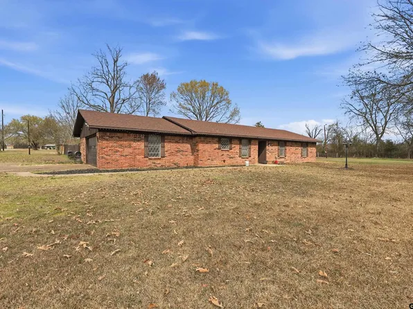 1045 County Road 3210, Mount Pleasant, TX 75455