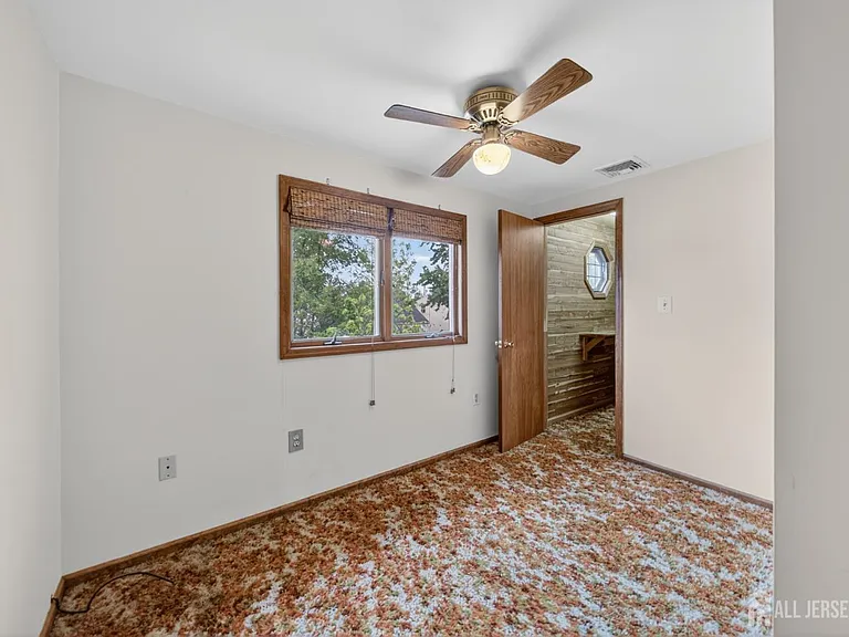 95 Pine St — Photo 13