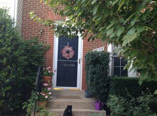 21198 Hedgerow Ter, Ashburn, VA 20147