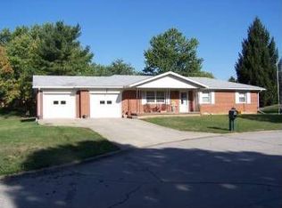 1344 S Hilltop Dr, Greensburg, IN 47240