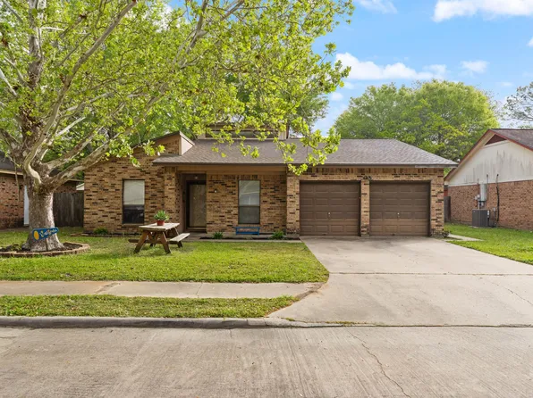 13 Columbella St, Bay City, TX 77414