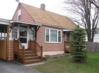 96 Halifax St, Winslow, ME 04901