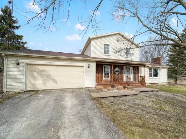 4190 Douglas Dr, Adrian, MI 49221