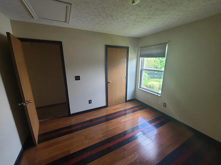 3542 Patcon Way — Photo 25