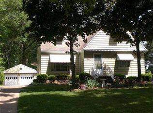 5857 W 54th St, Parma, OH 44134