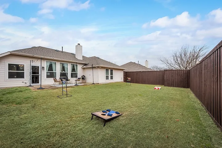 1548 Lakeside Dr — Photo 32