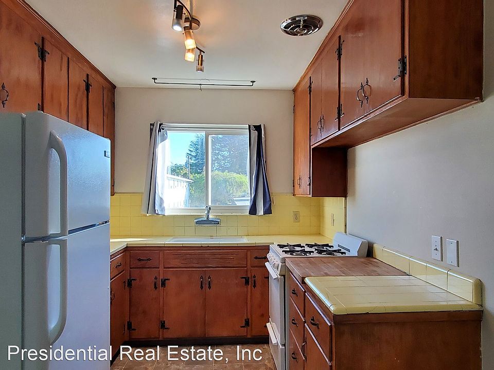 1st image of 2135 Marlboro Ct #6