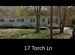 17 Torch Ln, Coventry, RI 02816