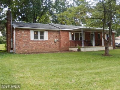 8004 McLean St, Manassas, VA, 20111