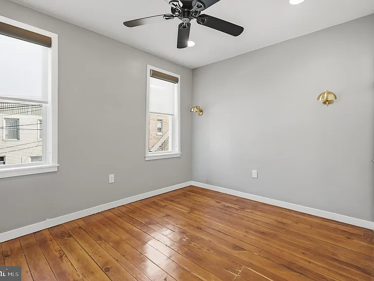 2663 Martha St — Photo 15