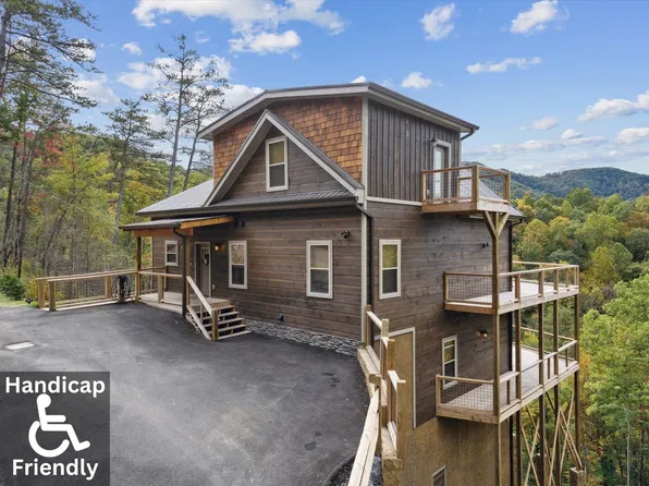 3204 Stepping Stone Dr, Sevierville, TN 37862
