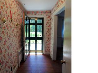 160 E Magnolia Ave, West Point, VA 23181