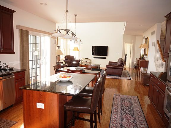 5th image of 703 Obier Ct
