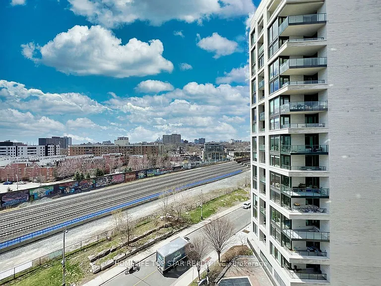 1171 NW Queen St W #913 — Photo 2