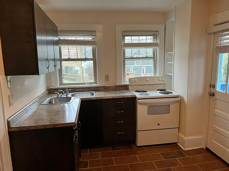 23 Ridgelawn Rd — Photo 7