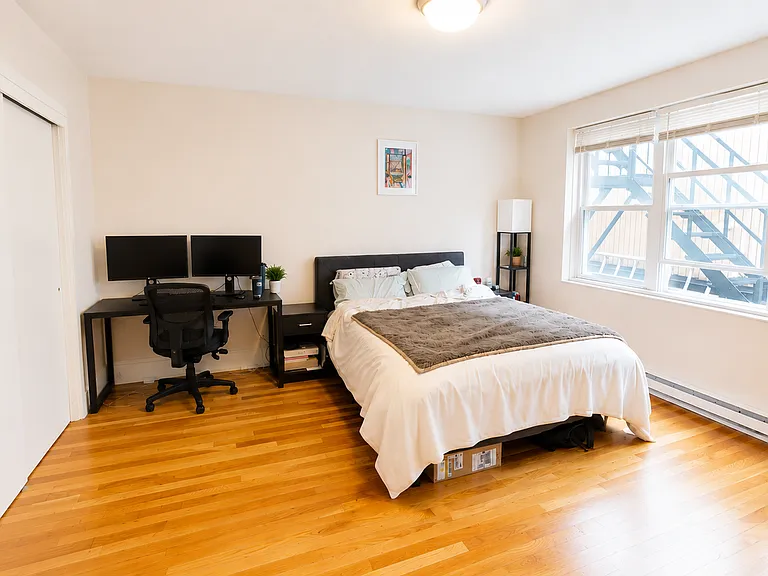 402B Highland Ave #24 — Photo 2