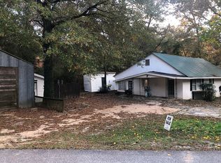 447 Hillside Ln, Byron, GA 31008