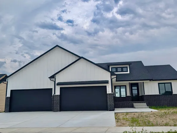 2712 S Clear Creek St, Wichita, KS 67230