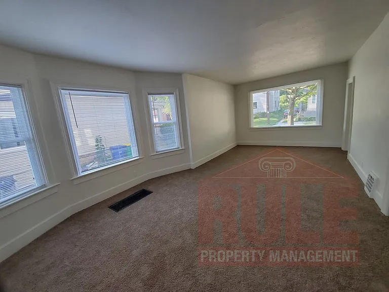 715 Chicago St — Photo 3