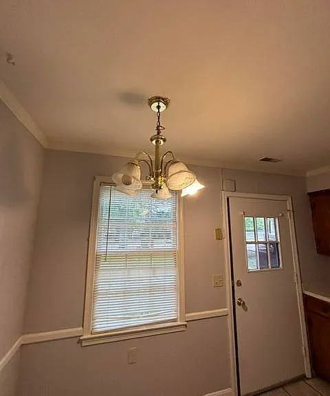 325 N Salem Ave — Photo 5