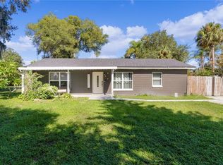 1214 Park Ave, Tavares, FL 32778