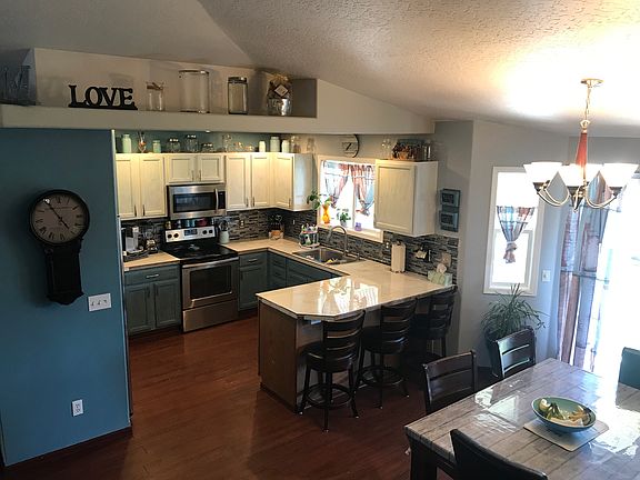 2nd image of 11709 W Mount Hood Ave