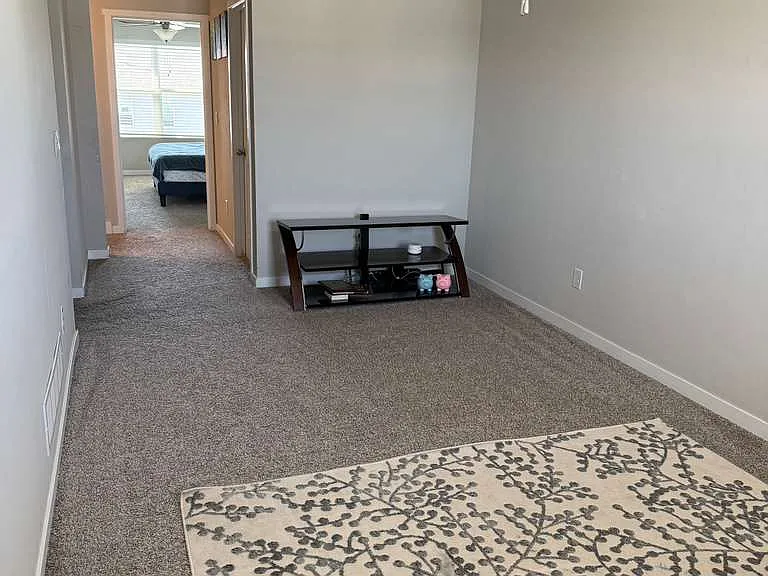 10340 Powell Ave — Photo 15